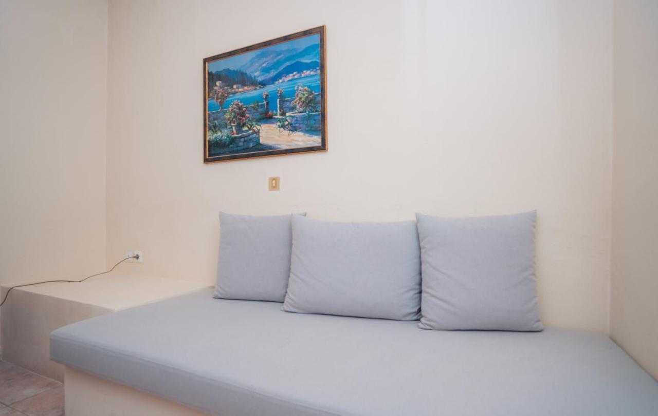 Giannakas Studios Platis Gialos  Bagian luar foto